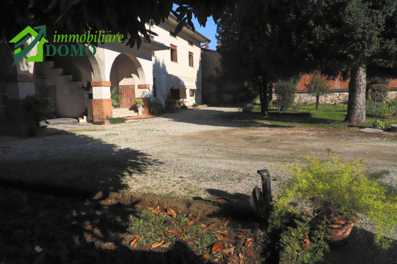 MOLINA DI MALO: esclusiva PORZIONE DI BIFAMILIARE AL PIANO TERRA con ampio giardino privato, ubic...