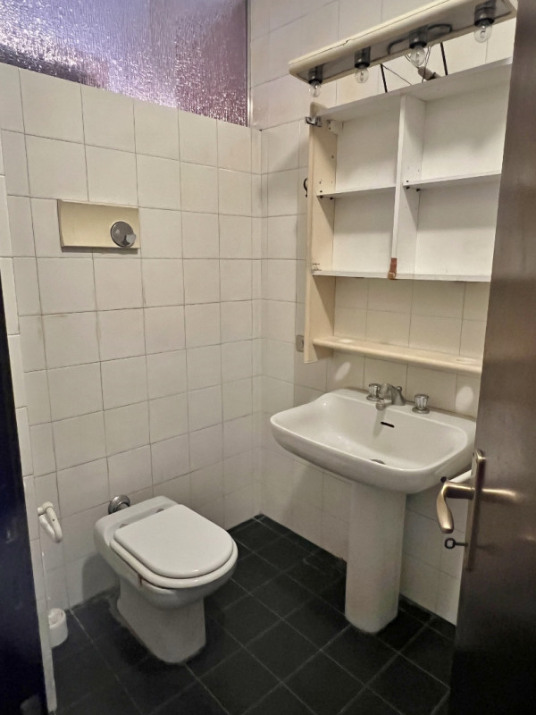 TRICAMERE BISERVIZI DA RIMODERNARE IN OTTIMO CONTESTO A VICENZA SANTA BERTILLA - Rif. 8312
Scopri...