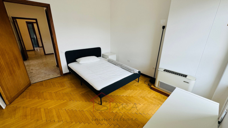 PADOVA - LARGO EUROPA
N. 3 APPARTAMENTI DI 200 MQ CIASCUNO PER INVESTIMENTO - GIA' LOCATI A STUDE...