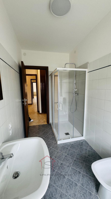 PADOVA - LARGO EUROPA
N. 3 APPARTAMENTI DI 200 MQ CIASCUNO PER INVESTIMENTO - GIA' LOCATI A STUDE...