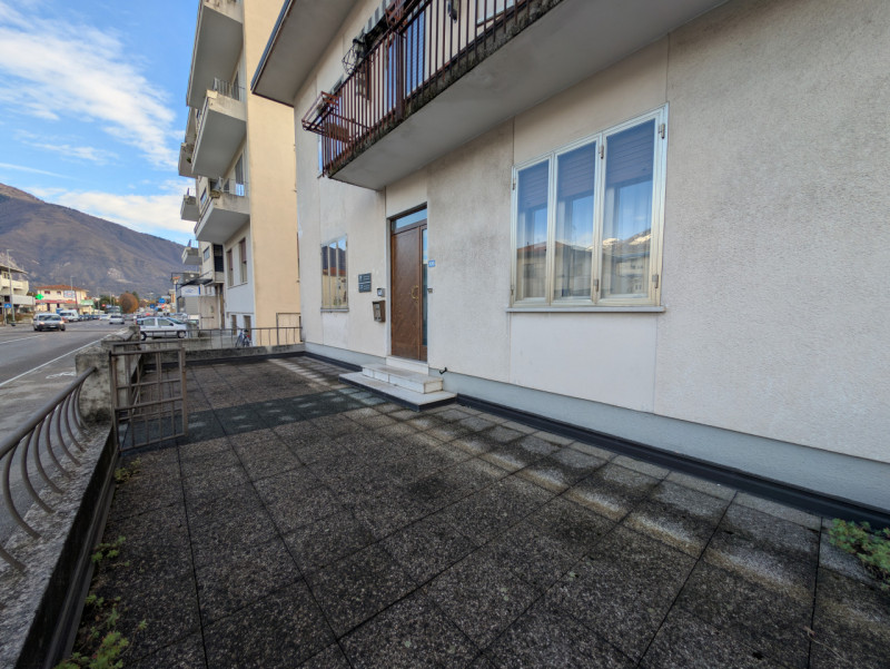 BOZZAAAAA NOPN GIRARE  SCHIO - SS. Trinità - Casa indipendente composta da due appartamenti oltre...