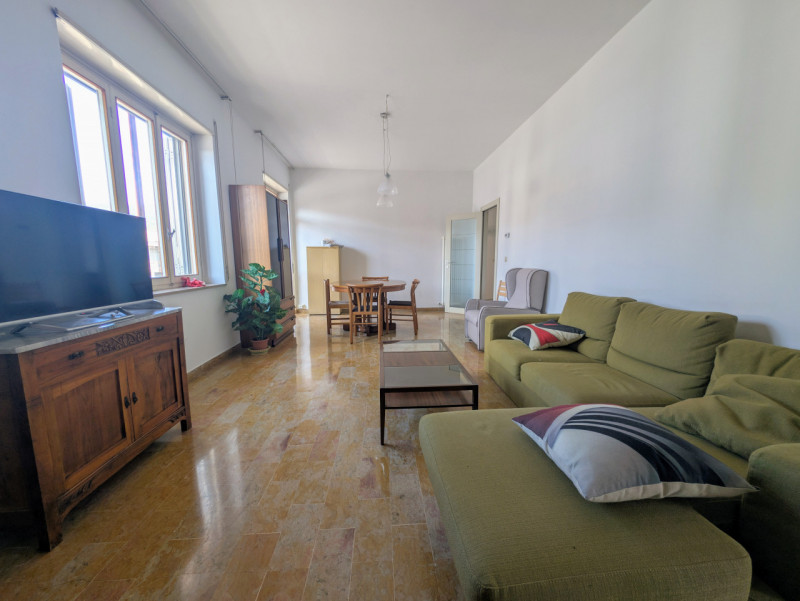 BOZZAAAAA NOPN GIRARE  SCHIO - SS. Trinità - Casa indipendente composta da due appartamenti oltre...