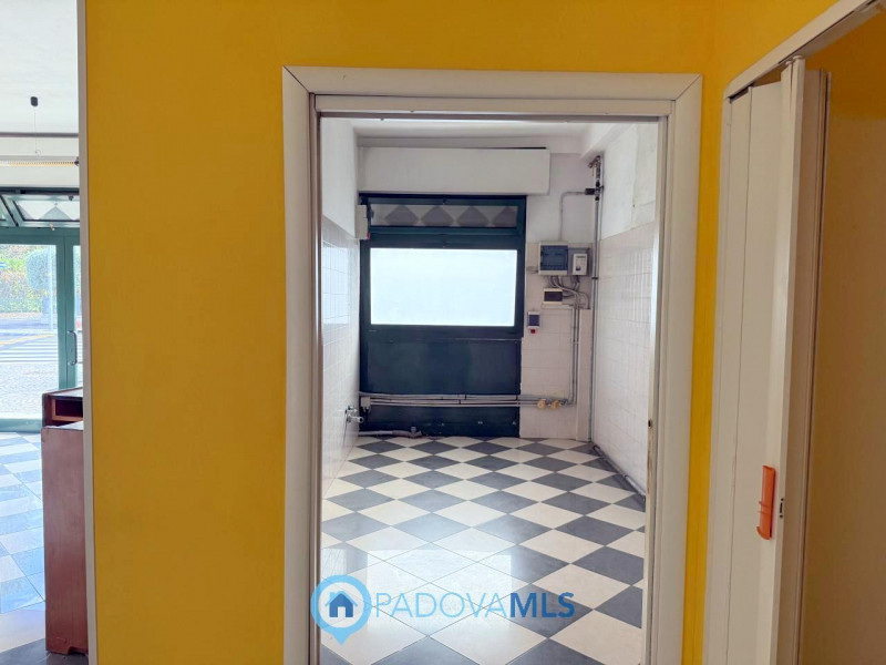 Immobile in esclusiva al Gruppo Padova MLS

Ti proponiamo un'ottima opportunità di investimento n...