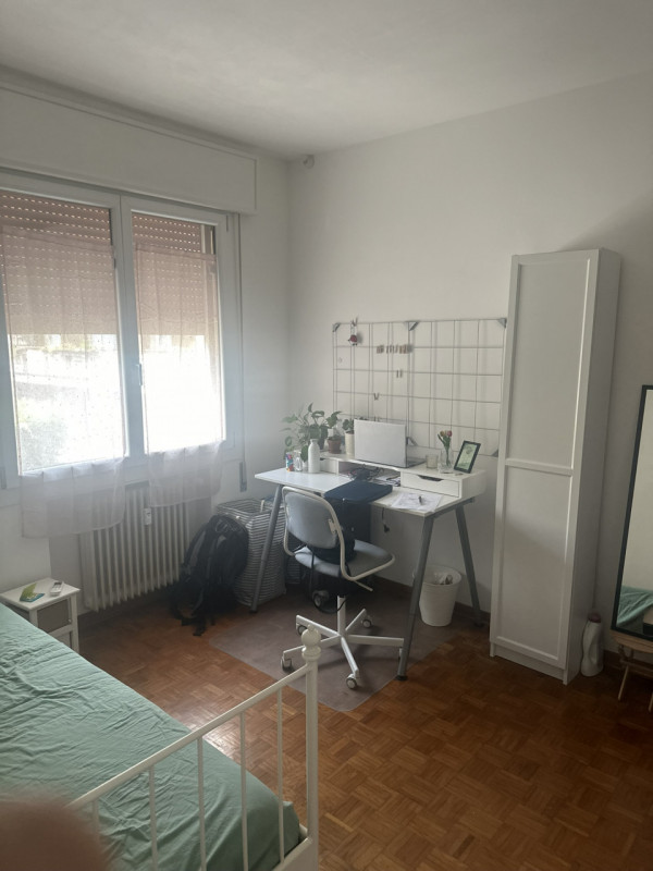 Zona Facciolati disponibile stanza singola per studentessa o lavoratrice in appartamento con altr...