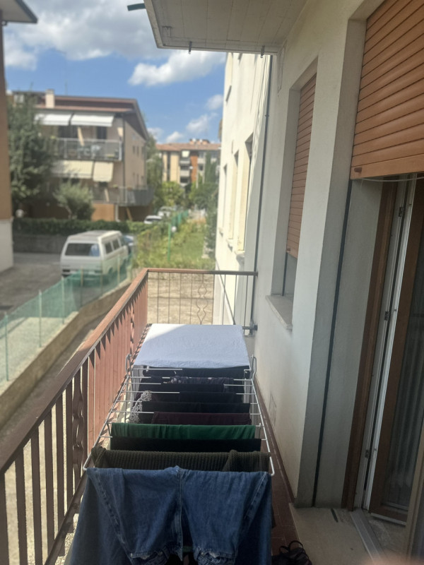 Zona Facciolati disponibile stanza singola per studentessa o lavoratrice in appartamento con altr...