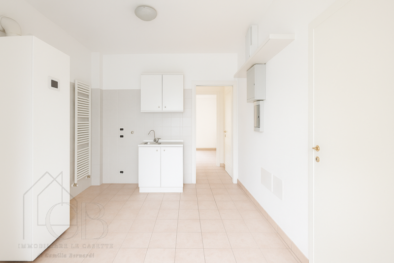 Splendida villa monofamiliare moderna e curata nei minimi dettagli, caratterizzata da uno stile a...