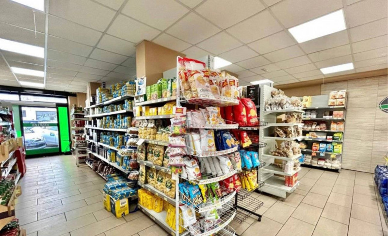 GRANTORTO rif. C111: Casa su Misura ha il piacere di proporVi in vendita attività commerciale ali...