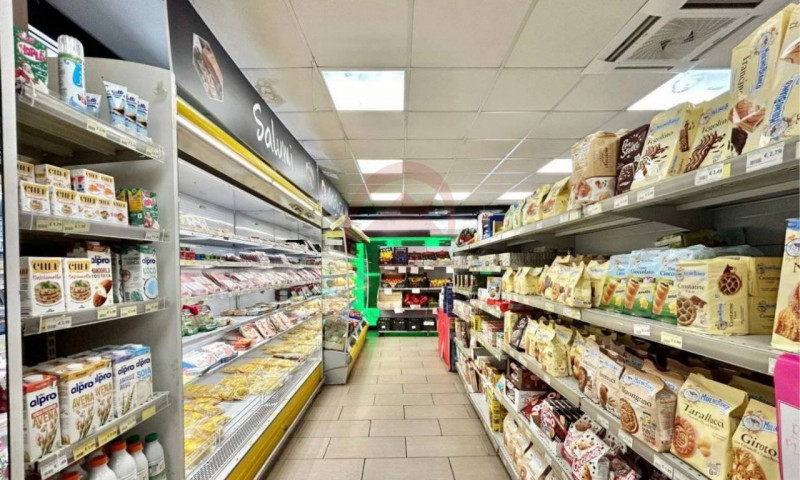 GRANTORTO rif. C111: Casa su Misura ha il piacere di proporVi in vendita attività commerciale ali...