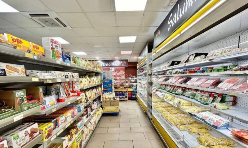 GRANTORTO rif. C111: Casa su Misura ha il piacere di proporVi in vendita attività commerciale ali...