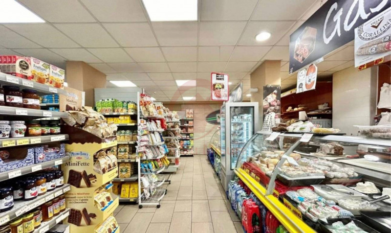 GRANTORTO rif. C111: Casa su Misura ha il piacere di proporVi in vendita attività commerciale ali...