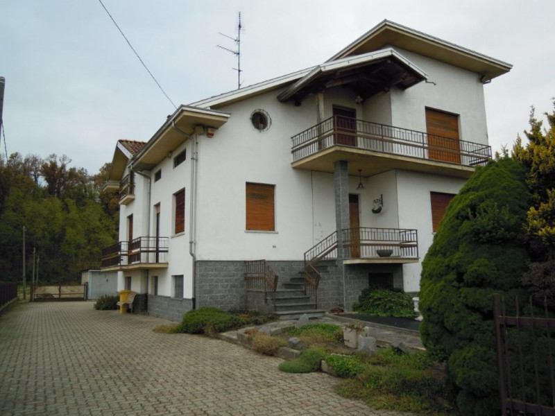 Villa in Vendita
