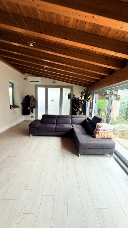 BAGNOLI DI SOPRA: 
Una posizione ideale per chi cerca silenzio e verde
Ciò che si fa amare partic...