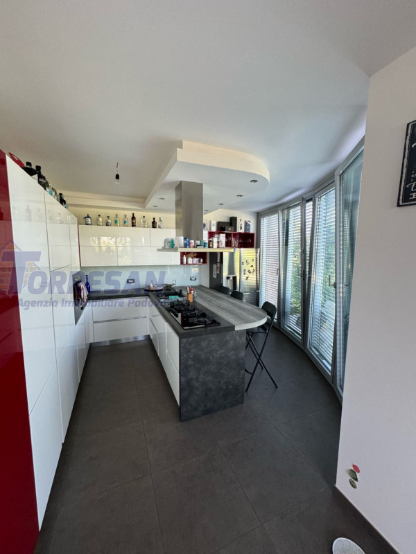 BAGNOLI DI SOPRA: 
Una posizione ideale per chi cerca silenzio e verde
Ciò che si fa amare partic...