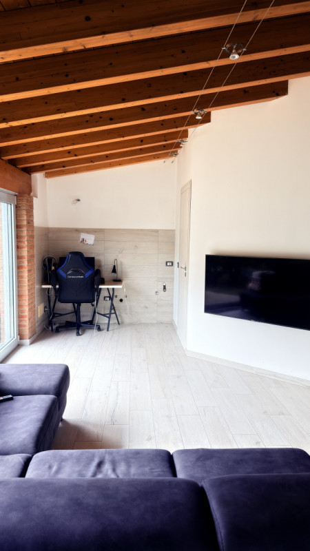 BAGNOLI DI SOPRA: 
Una posizione ideale per chi cerca silenzio e verde
Ciò che si fa amare partic...