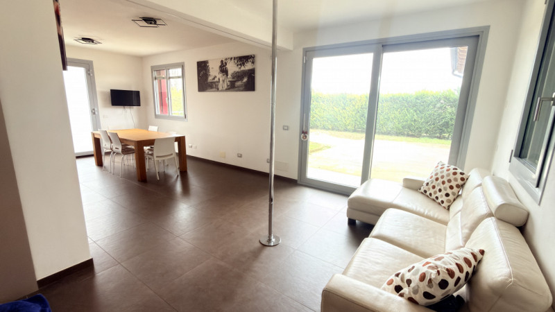 BAGNOLI DI SOPRA: 
Una posizione ideale per chi cerca silenzio e verde
Ciò che si fa amare partic...