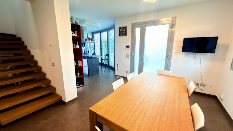 BAGNOLI DI SOPRA: 
Una posizione ideale per chi cerca silenzio e verde
Ciò che si fa amare partic...