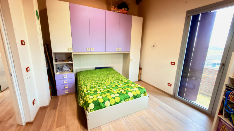 BAGNOLI DI SOPRA: 
Una posizione ideale per chi cerca silenzio e verde
Ciò che si fa amare partic...