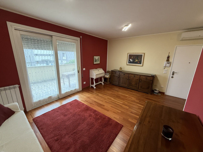 SOLO LAVORATORI REFERENZIATI CONTRATTO DI 1 ANNO Pianiga: Costruzione del 2013 appartamento duple...