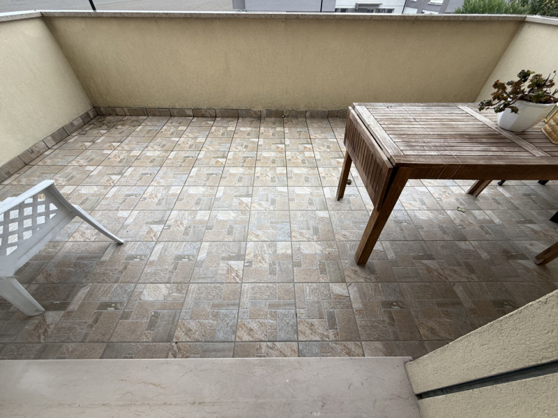 SOLO LAVORATORI REFERENZIATI CONTRATTO DI 1 ANNO Pianiga: Costruzione del 2013 appartamento duple...