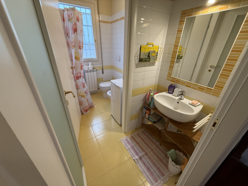 SOLO LAVORATORI REFERENZIATI CONTRATTO DI 1 ANNO Pianiga: Costruzione del 2013 appartamento duple...