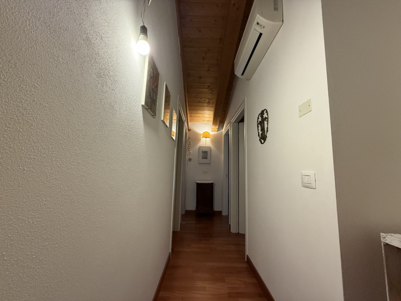 SOLO LAVORATORI REFERENZIATI CONTRATTO DI 1 ANNO Pianiga: Costruzione del 2013 appartamento duple...