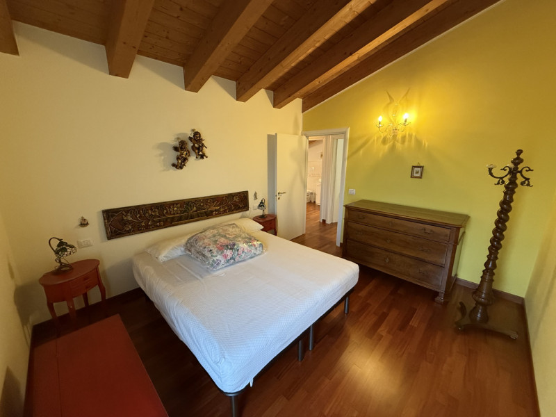 SOLO LAVORATORI REFERENZIATI CONTRATTO DI 1 ANNO Pianiga: Costruzione del 2013 appartamento duple...