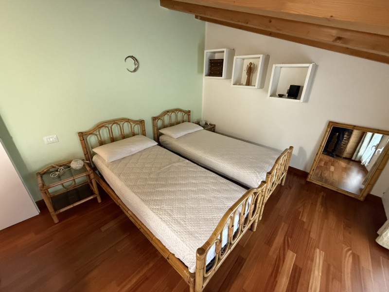 SOLO LAVORATORI REFERENZIATI CONTRATTO DI 1 ANNO Pianiga: Costruzione del 2013 appartamento duple...