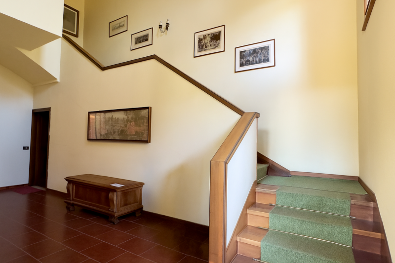 In pieno quartiere residenziale di Caselle di Selvazzano, nella zona delle “Sante”, proponiamo in...