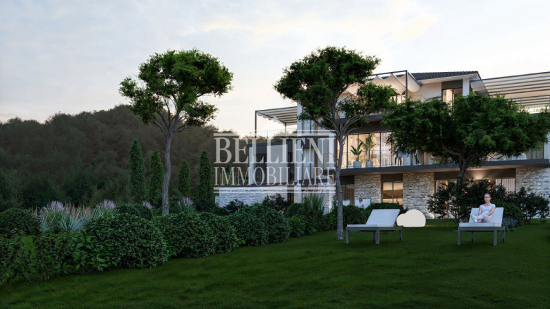 MONTE BERICO - Nel cuore di Monte Berico, in una zona interna e riservata, vi proponiamo un esclu...