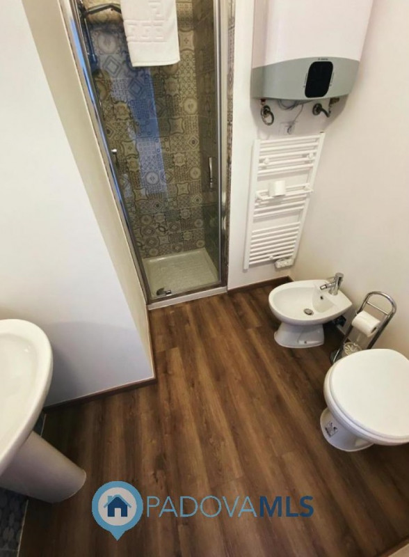 PADOVA Zona Stazione. SOLO PER INVESTIMENTO LOCATO CON DESTINAZIONE TURISTICA - RENDITA 10% Propo...