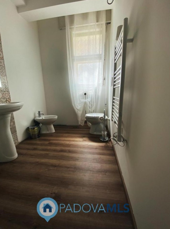 PADOVA Zona Stazione. SOLO PER INVESTIMENTO LOCATO CON DESTINAZIONE TURISTICA - RENDITA 10% Propo...