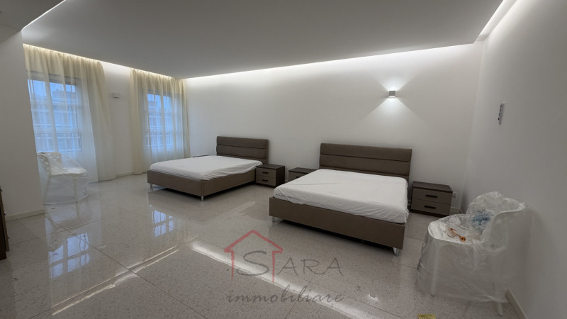 PADOVA – LARGO EUROPA

VIDEO COMPLETO NELL'ANNUNCIO 

AFFITTASI in appartamento al piano alto 

S...