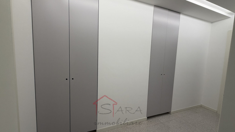 PADOVA – LARGO EUROPA

VIDEO COMPLETO NELL'ANNUNCIO 

AFFITTASI in appartamento al piano alto 

S...