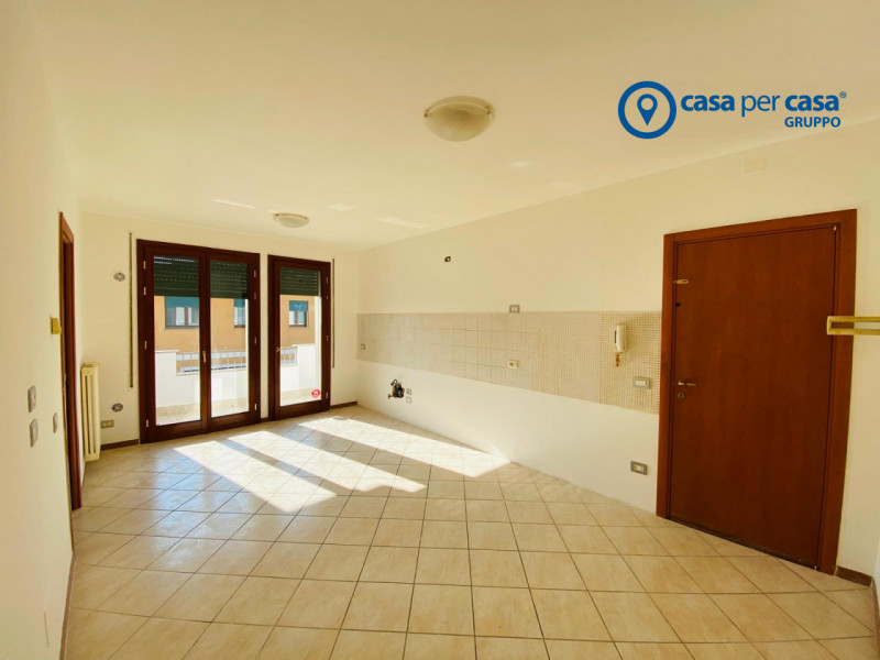 APPROVATO GRUPPO CASA PER CASA: VALUTATO, CONTROLLATO, GESTITO IN ESCLUSIVA!

ZONA:
L’immobile è ...