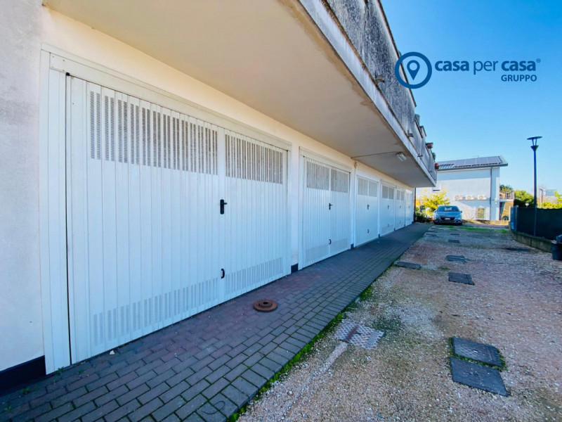 APPROVATO GRUPPO CASA PER CASA: VALUTATO, CONTROLLATO, GESTITO IN ESCLUSIVA!

ZONA:
L’immobile è ...