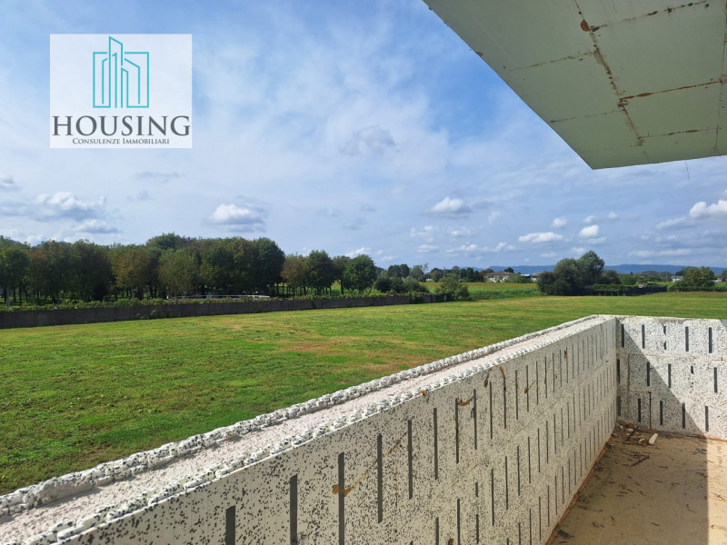 Nel Comune di Saccolongo, precisamente nella zona Creola, ti presentiamo una suna nuova casa sing...