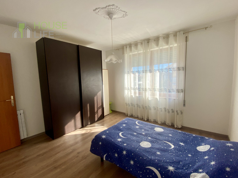 PIOVENE ROCCHETTE: In zona comoda ai servizi, appartamento TRICAMERE recentemente ristrutturato a...