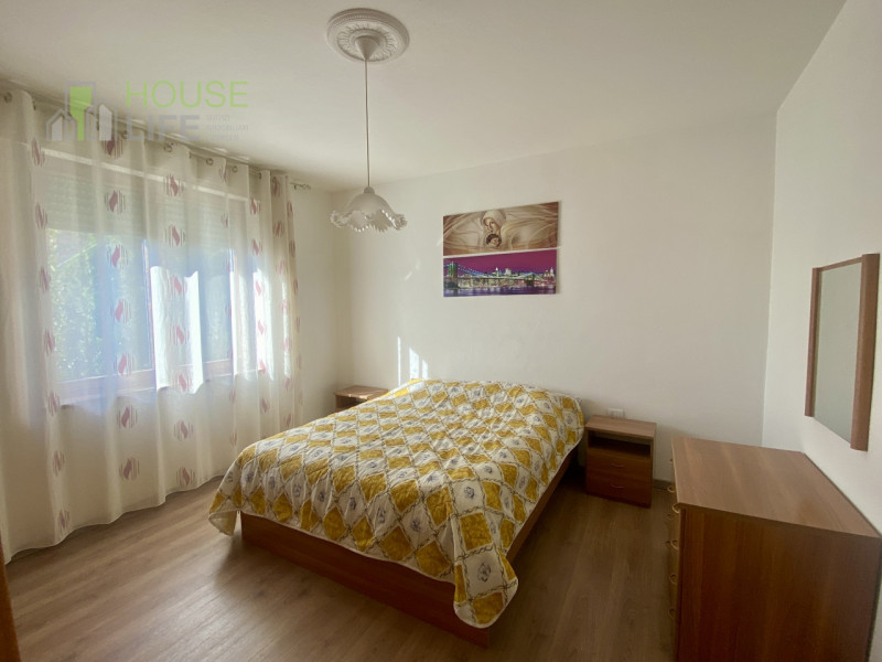 PIOVENE ROCCHETTE: BIFAMILIARE sovrapposta, composta da DUE APPARTAMENTI TRICAMERE al primo e sec...