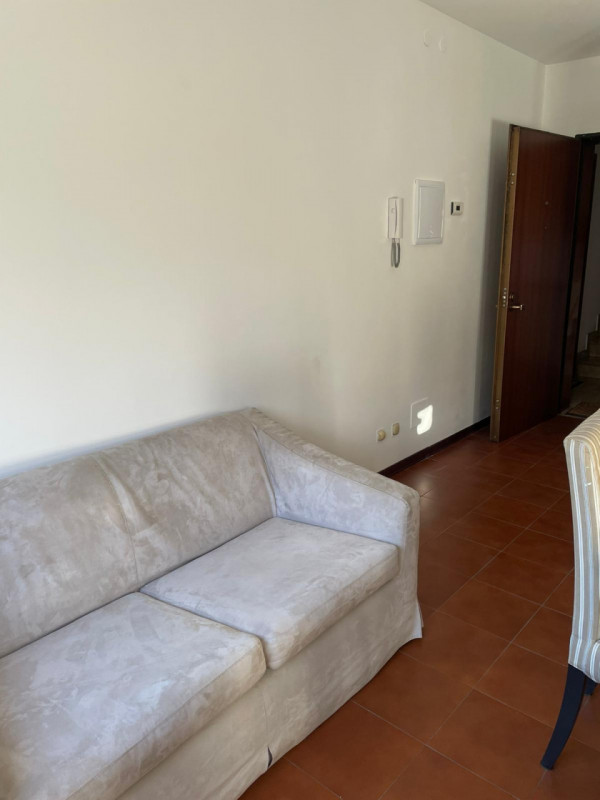 In una delle zone più prestigiose e richieste di Vicenza, proponiamo in vendita un accogliente ap...