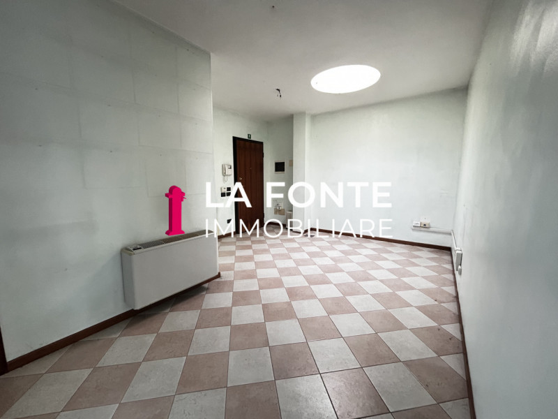 MELLAREDO DI PIANIGA ampio e luminoso UFFICIO. L’immobile si trova al primo piano all’interno di ...