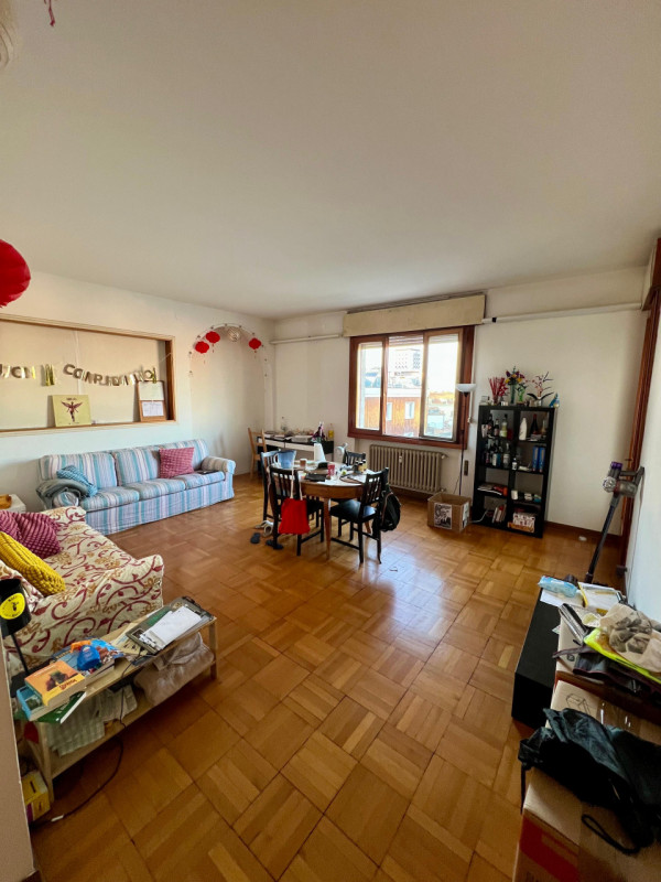 Agenzia Immobiliare Veneto Case Forcellini propone stanze in affitto per Studenti dal 01 dicembre...