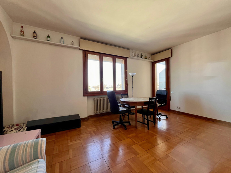 Agenzia Immobiliare Veneto Case Forcellini propone stanze in affitto per Studenti dal 01 dicembre...