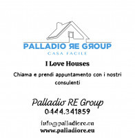 In un contesto residenziale tranquillo e ben servito, proponiamo ampio BICAMERE ad Anconetta al s...