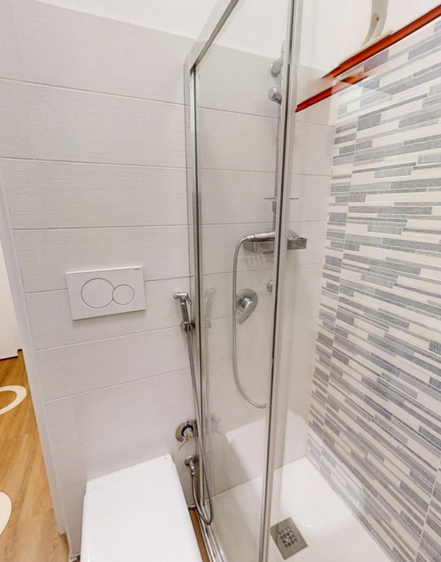 UFFICIO/ABITAZIONE ZONA RIVIERE-Soluzione moderna e funzionale €.130.000 rif.CL409


Nella sugges...