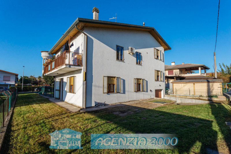 FINALMENTE AVRO' IL MIO GIARDINO PER FARE ANCHE PRANZI E CENE CON LA MIA FAMIGLIA ED AMICI AD AGN...