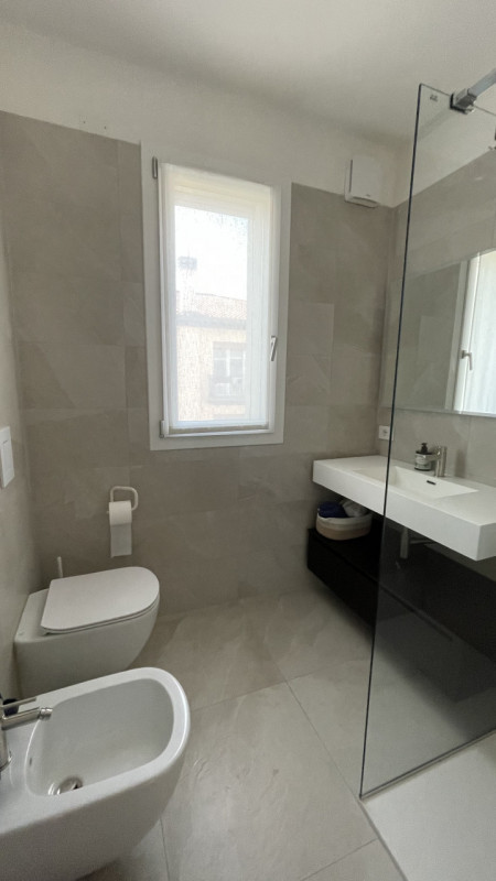 CHIESANUOVA - PADOVA

RIF. AGENZIA DB298 Agente Daniela   333 2728322

Proponiamo un appartamento...