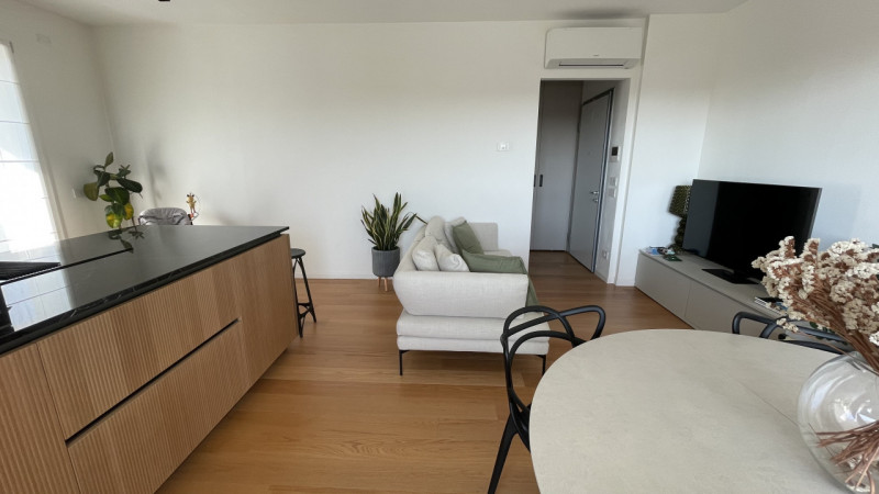 CHIESANUOVA - PADOVA

RIF. AGENZIA DB298 Agente Daniela   333 2728322

Proponiamo un appartamento...