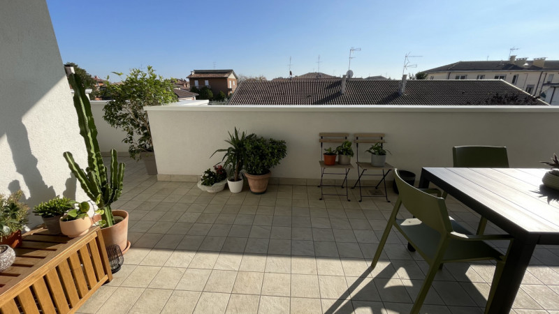 CHIESANUOVA - PADOVA

RIF. AGENZIA DB298 Agente Daniela   333 2728322

Proponiamo un appartamento...