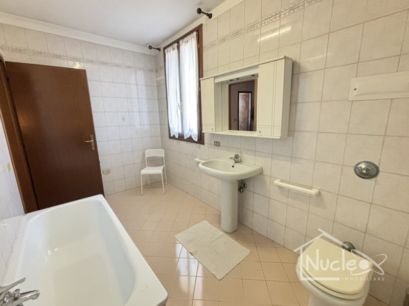 Sogni una casa che unisca la praticità di avere il centro storico di Monselice a portata di mano,...