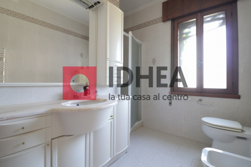 CASA SINGOLA CON GIARDINO A POSTIOMA - RIF. "AVP2"

L'agenzia immobiliare idhea ha il piacere di ...